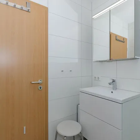 Апартаменты Yachthafenresidenz-wohnung-8403-908 *