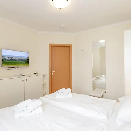 Yachthafenresidenz-wohnung-8403-908 Апартаменты