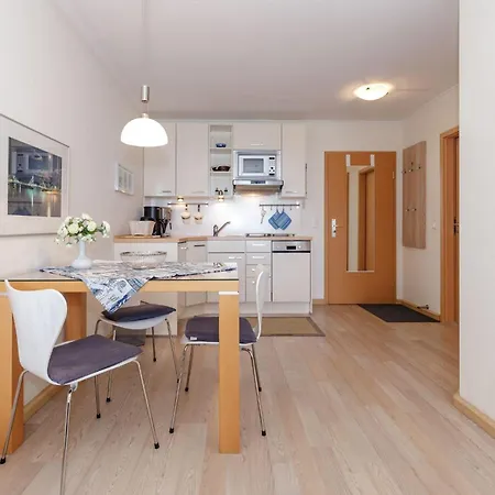 Yachthafenresidenz-wohnung-8403-908 Апартаменты